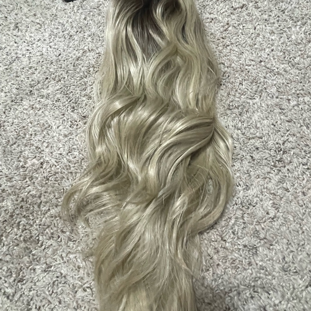 CSC  wig #6 - Picture 3 of 8